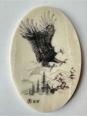 Bald Eagle In Flight Oval Faux Scrimshaw Stone Cultured Marble Bob Hickman 1987